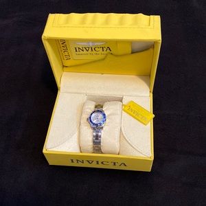 New Invicta Womens Watch